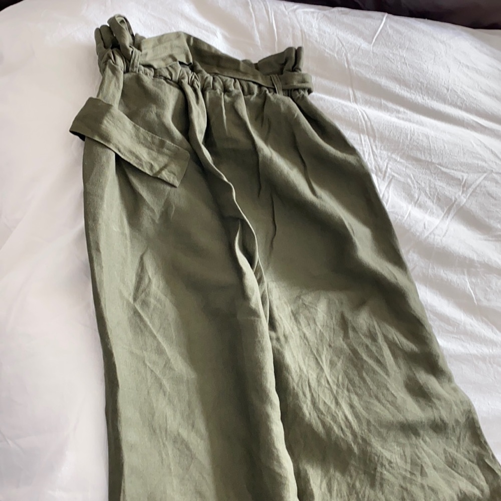 Army green loose fitting linen pants